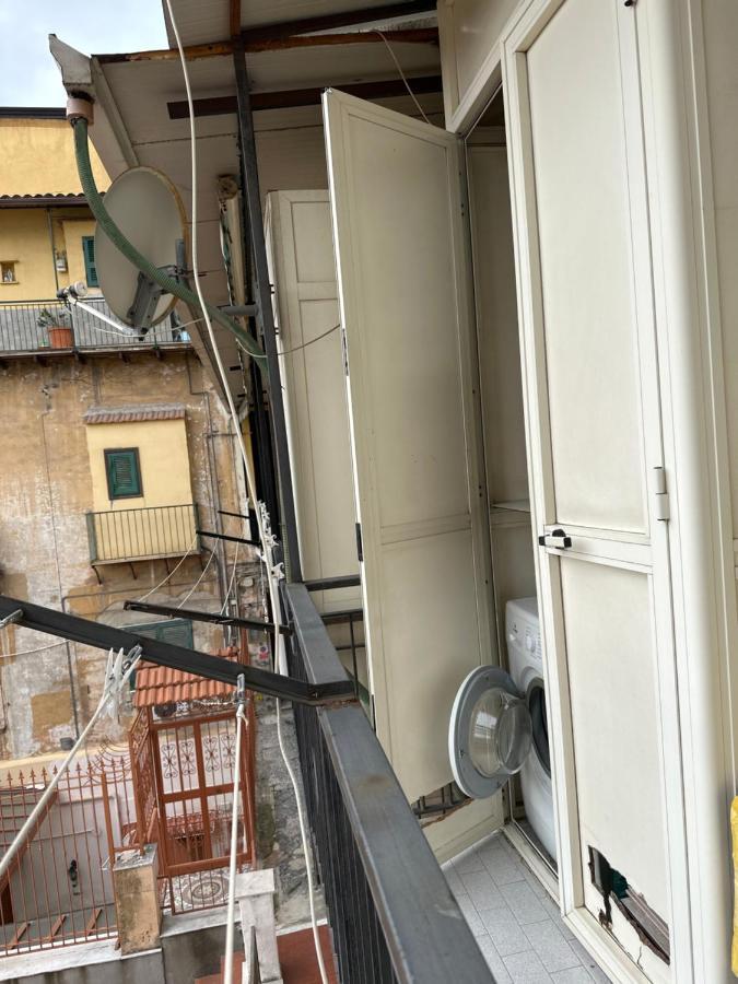 Casa Oana Apartment เนเปิลส์ ภายนอก รูปภาพ