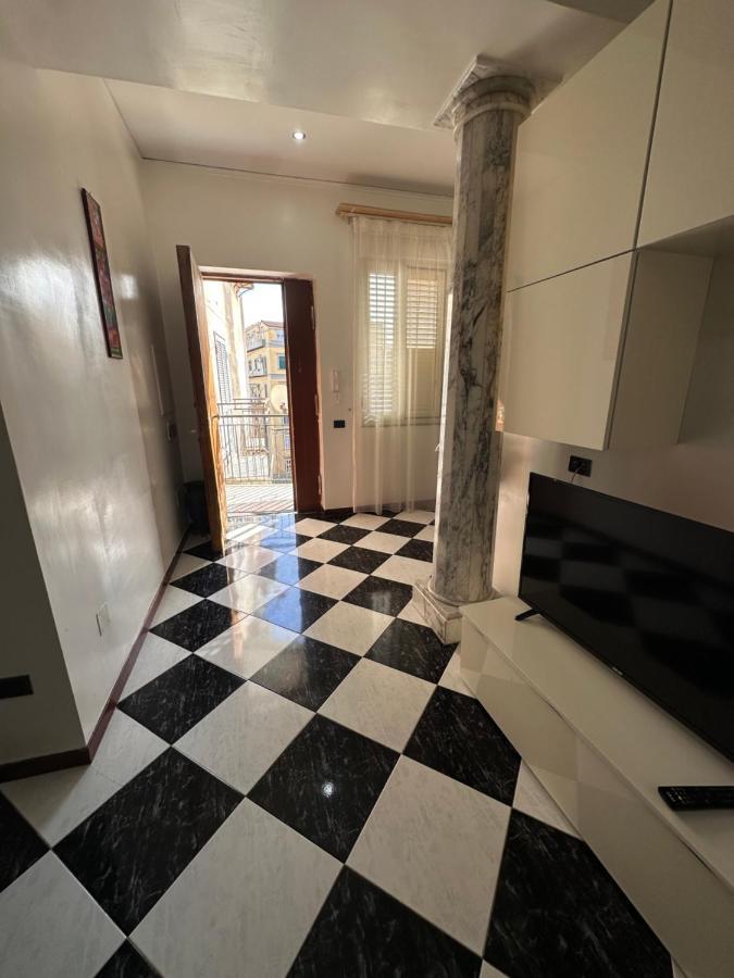 Casa Oana Apartment เนเปิลส์ ภายนอก รูปภาพ