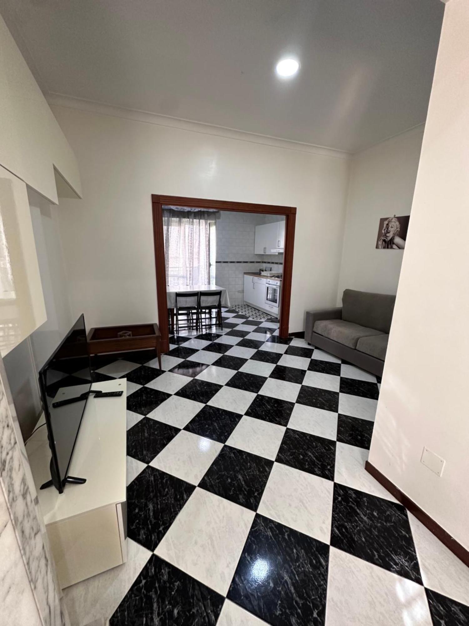 Casa Oana Apartment เนเปิลส์ ภายนอก รูปภาพ